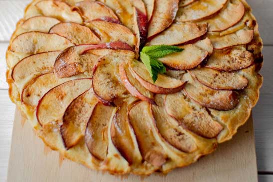 Torta di mele al tè bianco: la bontà che sa di casa!