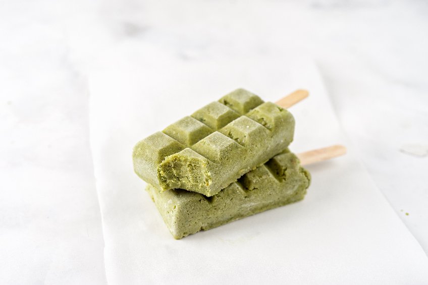 ghiaccioli al tè matcha